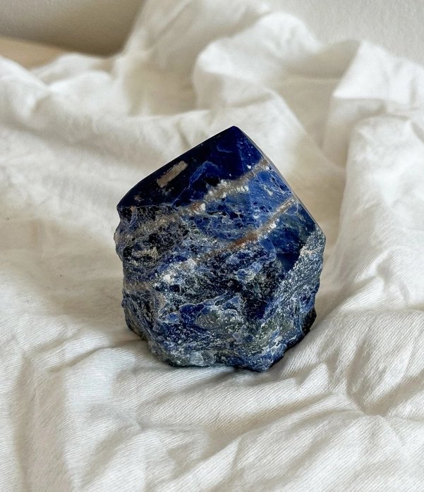 punta grezza in Sodalite